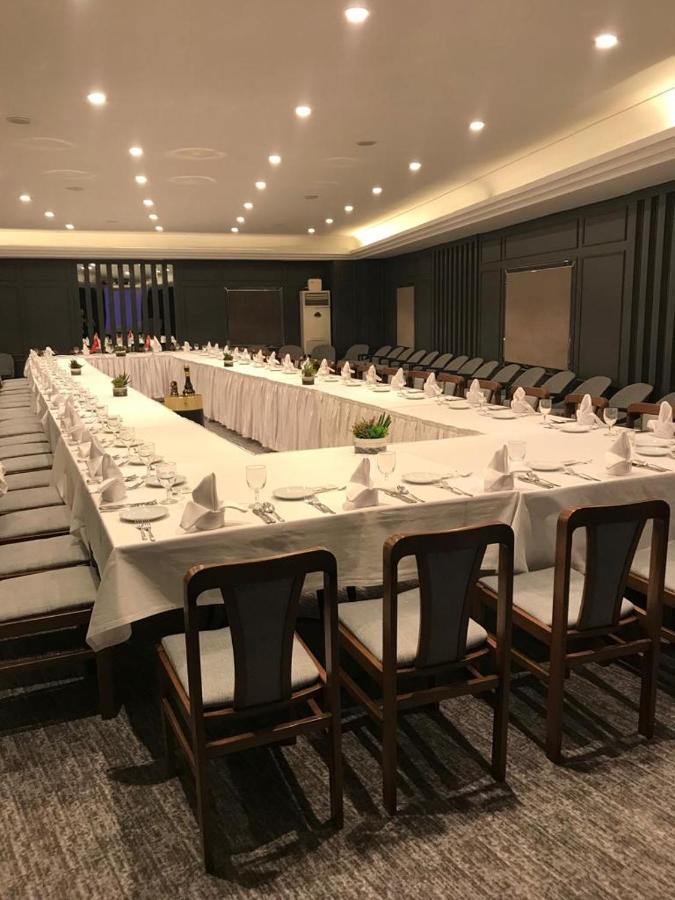Uk Ankara Hotel Luaran gambar