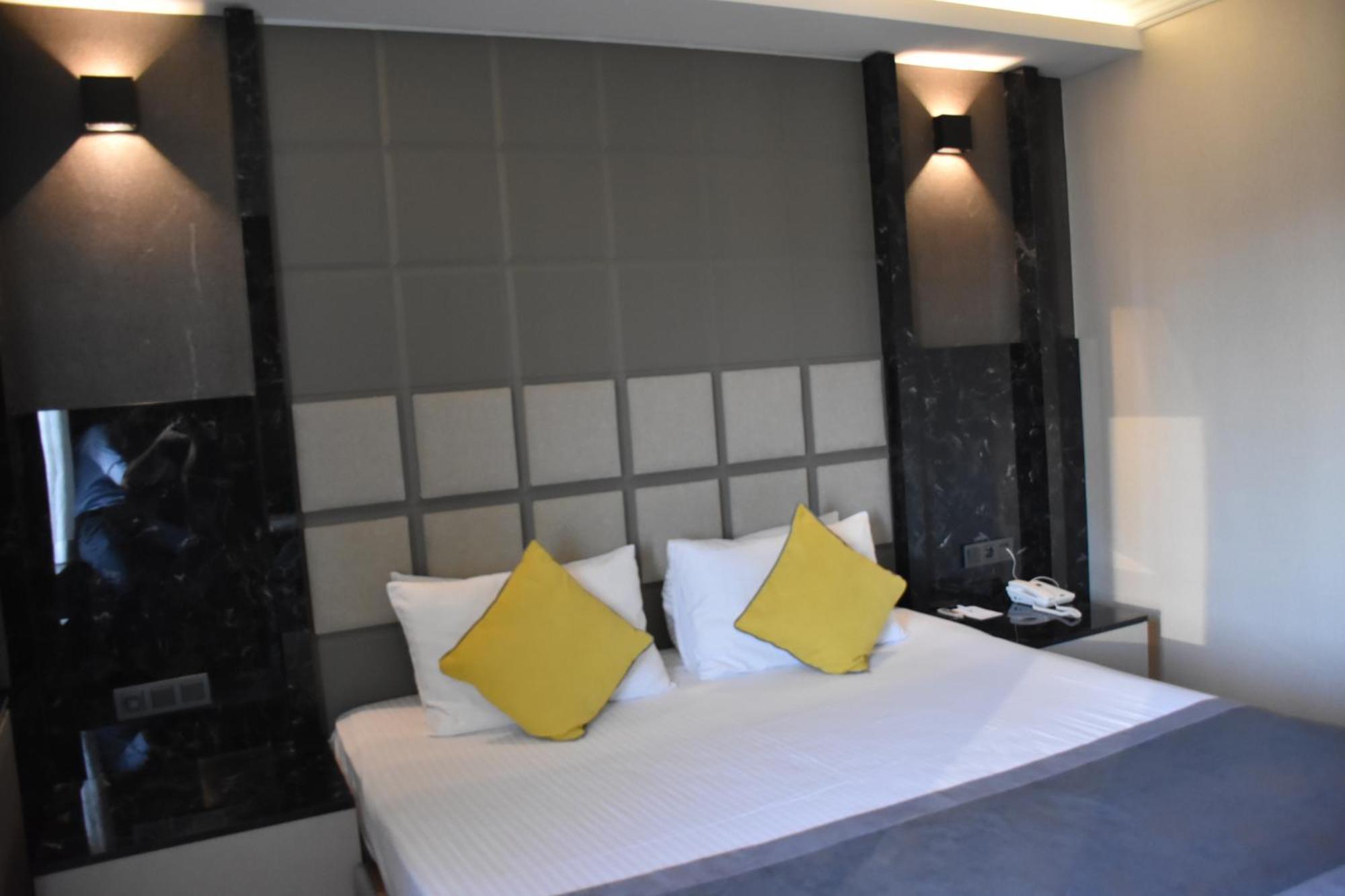 Uk Ankara Hotel Luaran gambar