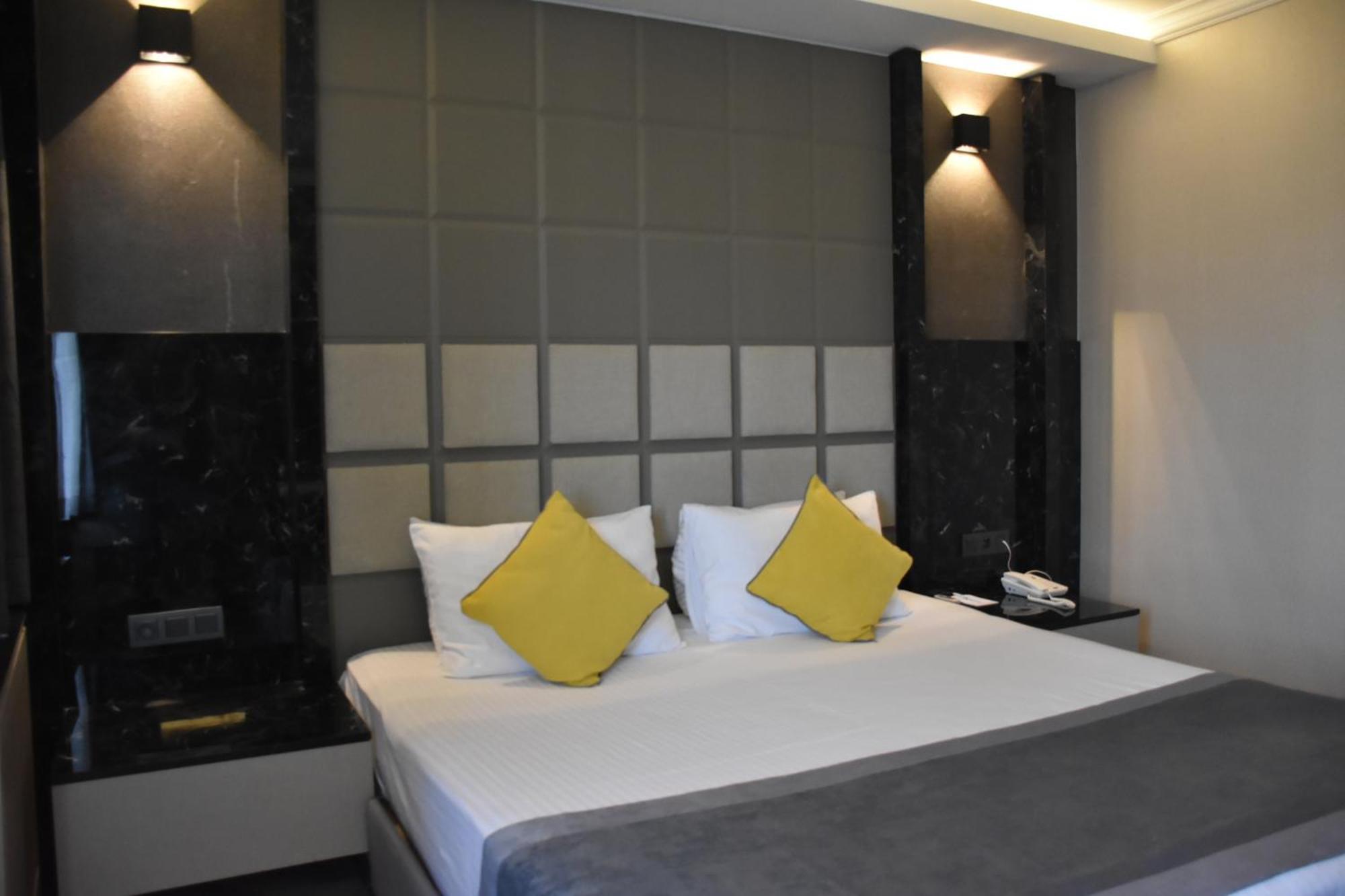 Uk Ankara Hotel Luaran gambar