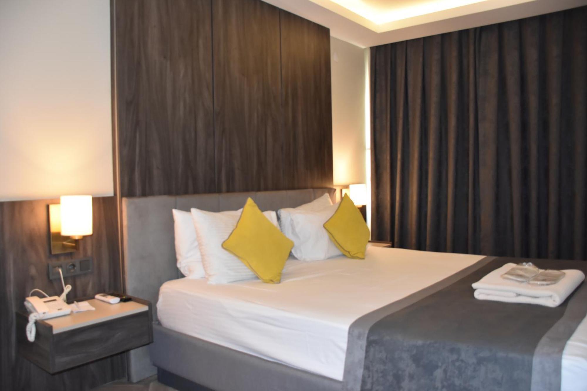Uk Ankara Hotel Luaran gambar